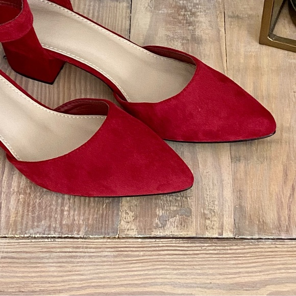 Wine Red Pointy Toe Chunky Block Heels 👠 - Picture 3 of 7
